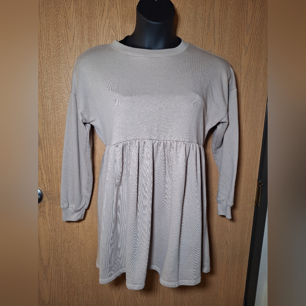 Forever 21 Tan Long Sleeves Blouse